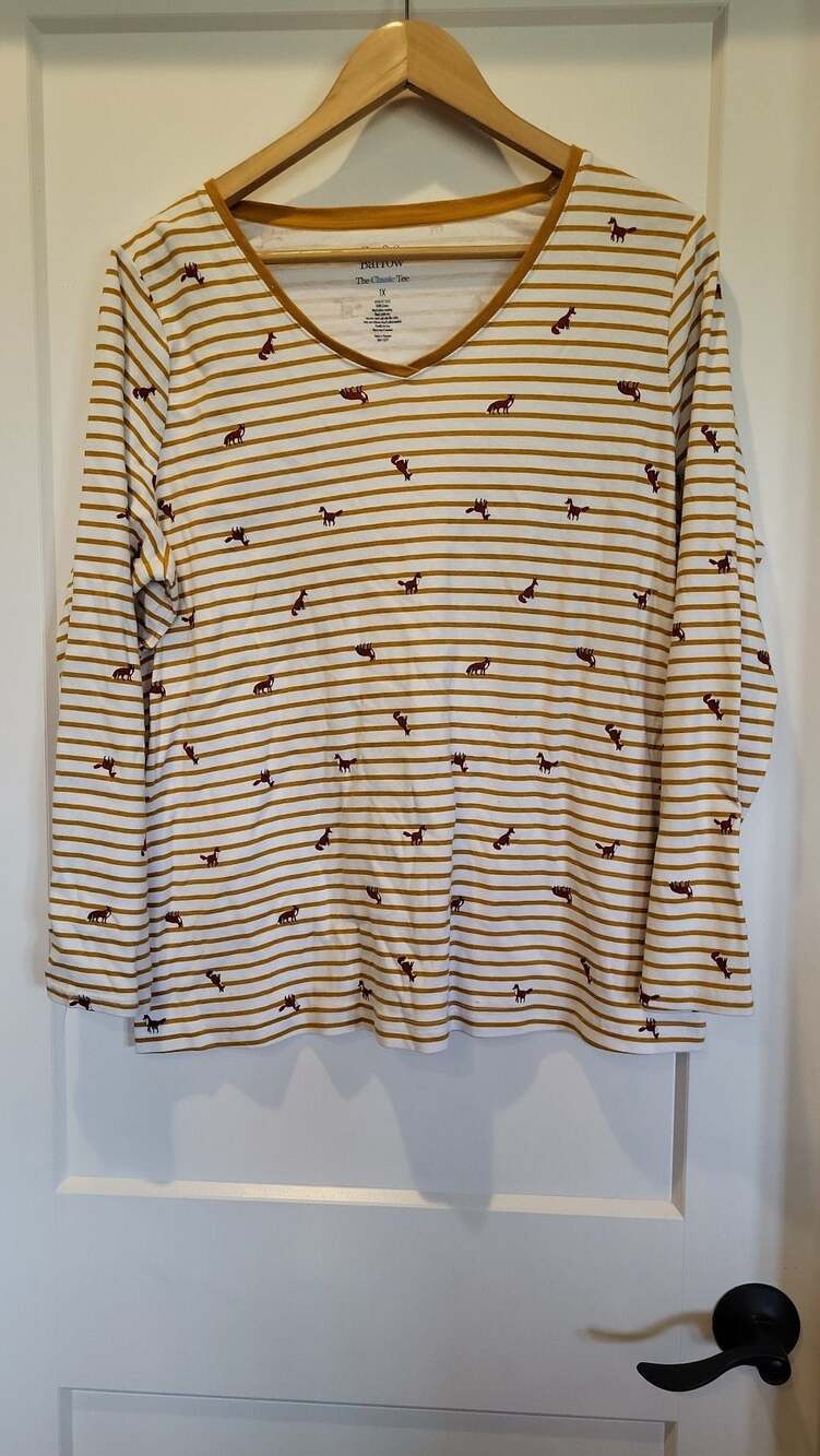 Croft & Barrow Women's Plus 1X Mustard Striped Fox Print Long Sleeve Classic Tee